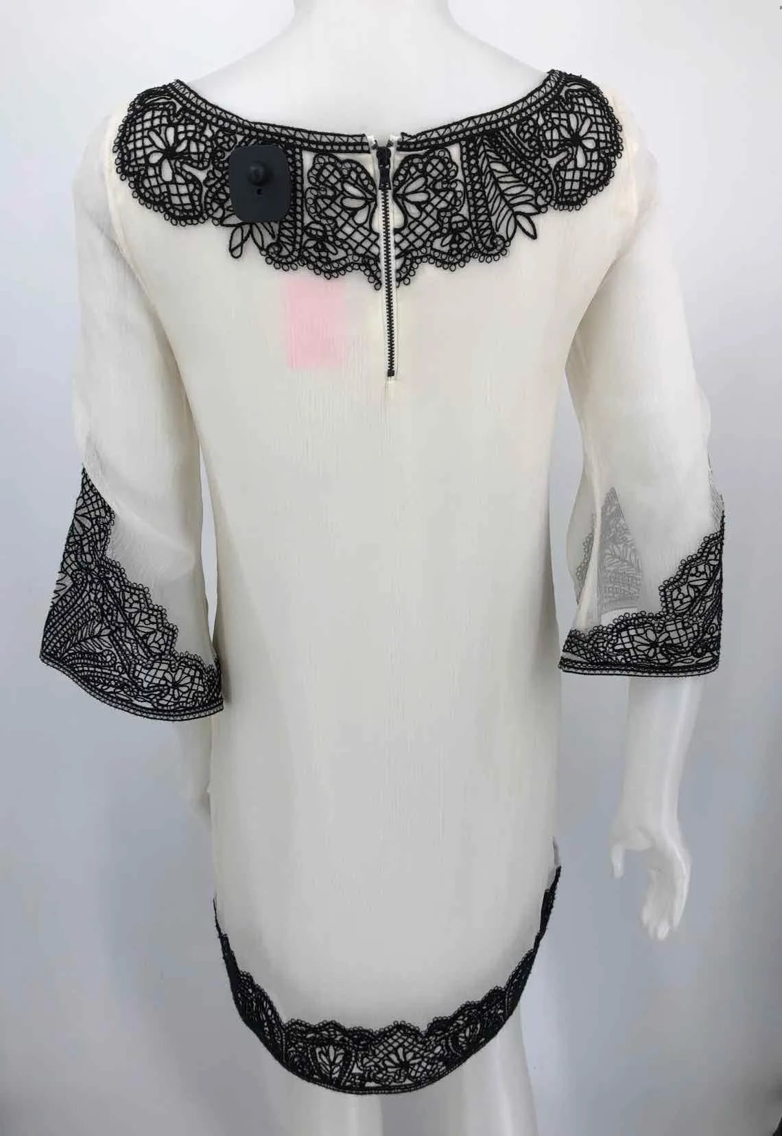 ALICE & OLIVIA Cream Black Silk Embroidered Trim Size MEDIUM (M) Dress