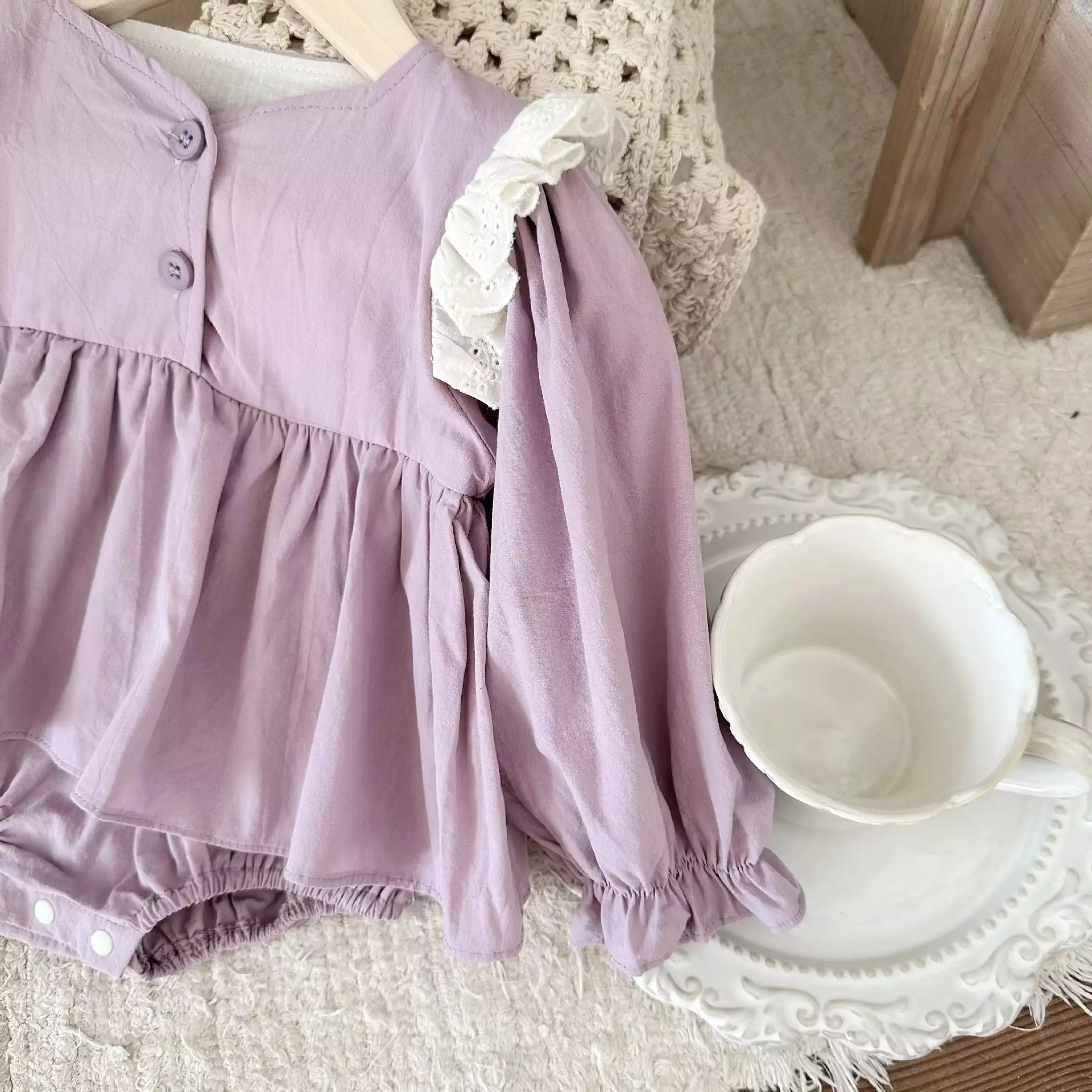 Baby Girls Solid Color Rompers Wholesale 240301109