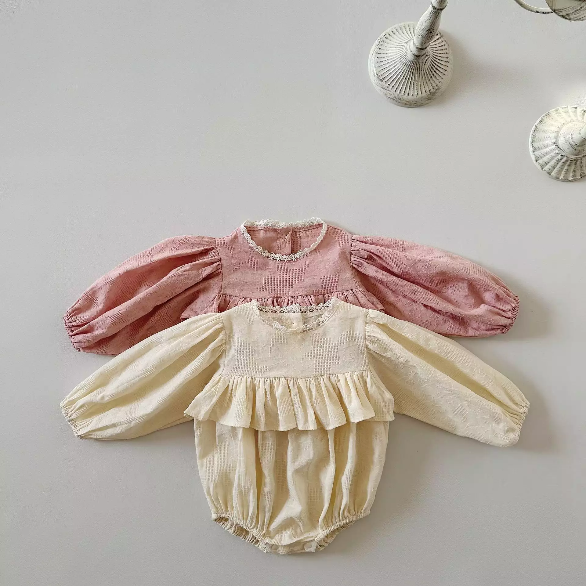 Baby Girls Solid Color Rompers Wholesale 240301112