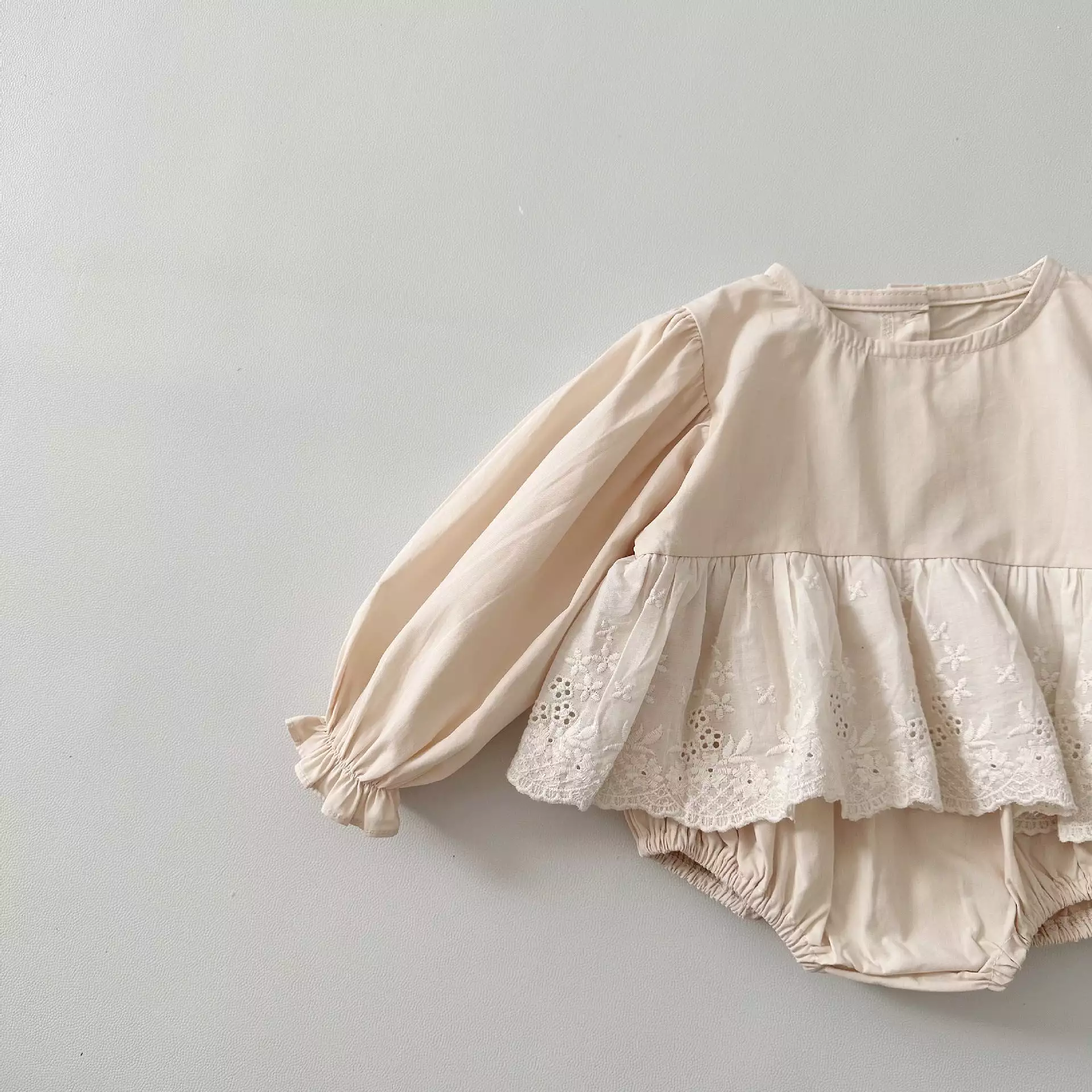 Baby Girls Solid Color Rompers Wholesale 240301120