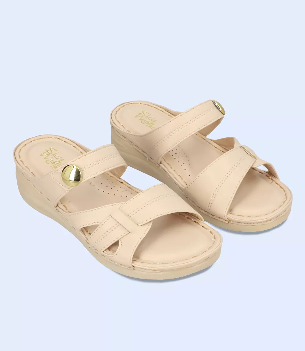 BW9731-BEIGE-Women Comfort Slipper