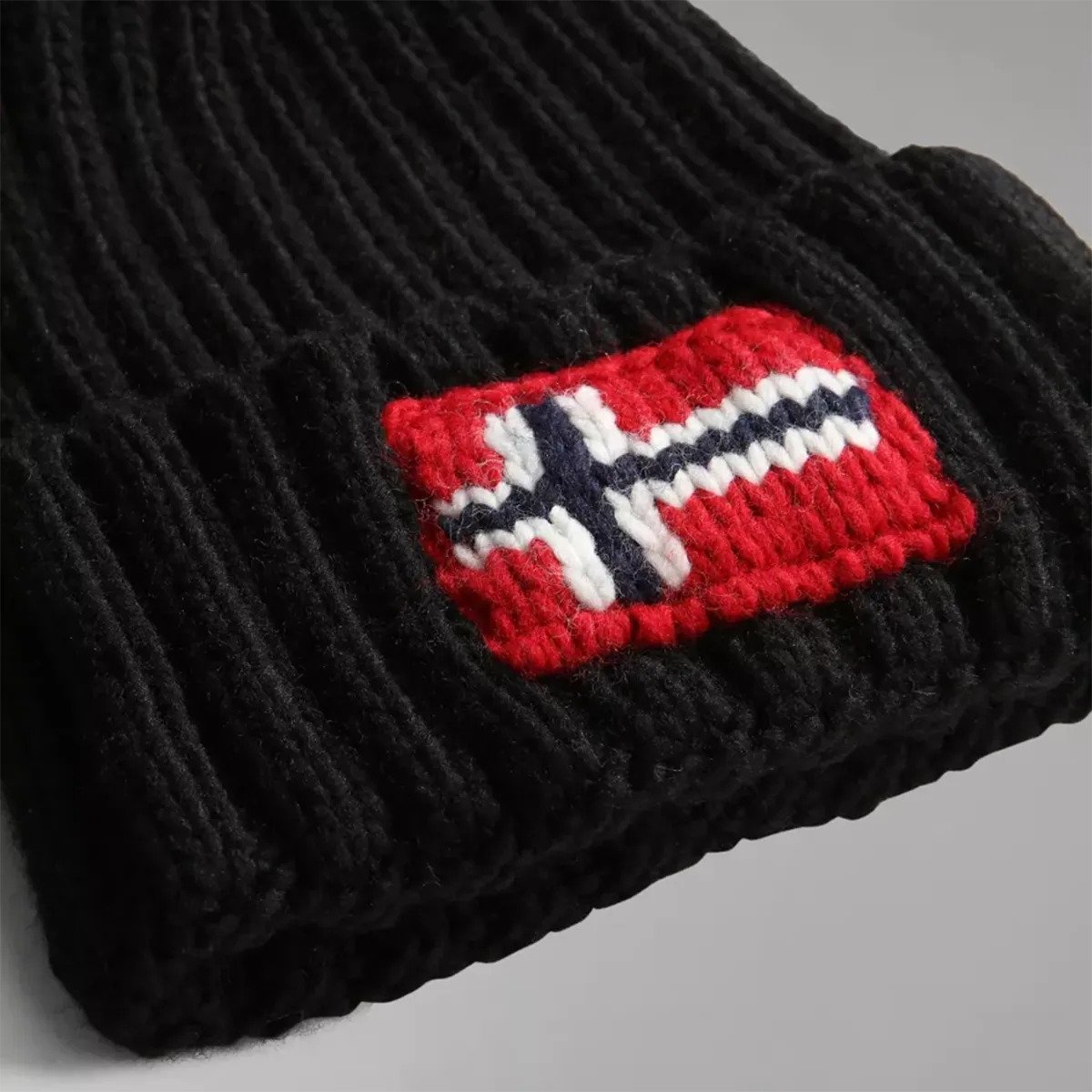 Napapijri - Black Semiury Beanie