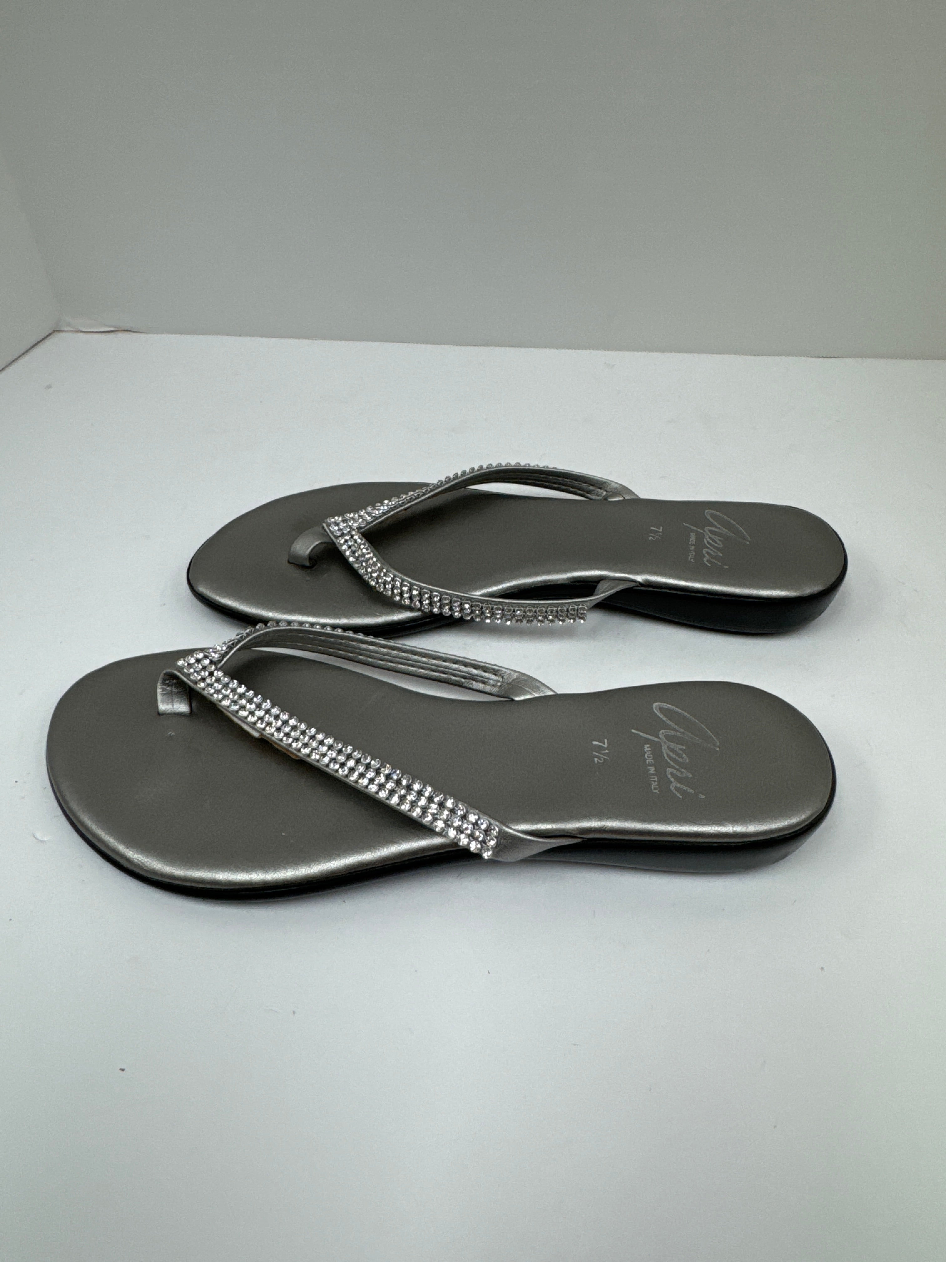 Sandals Flats By Clothes Mentor  Size: 7.5